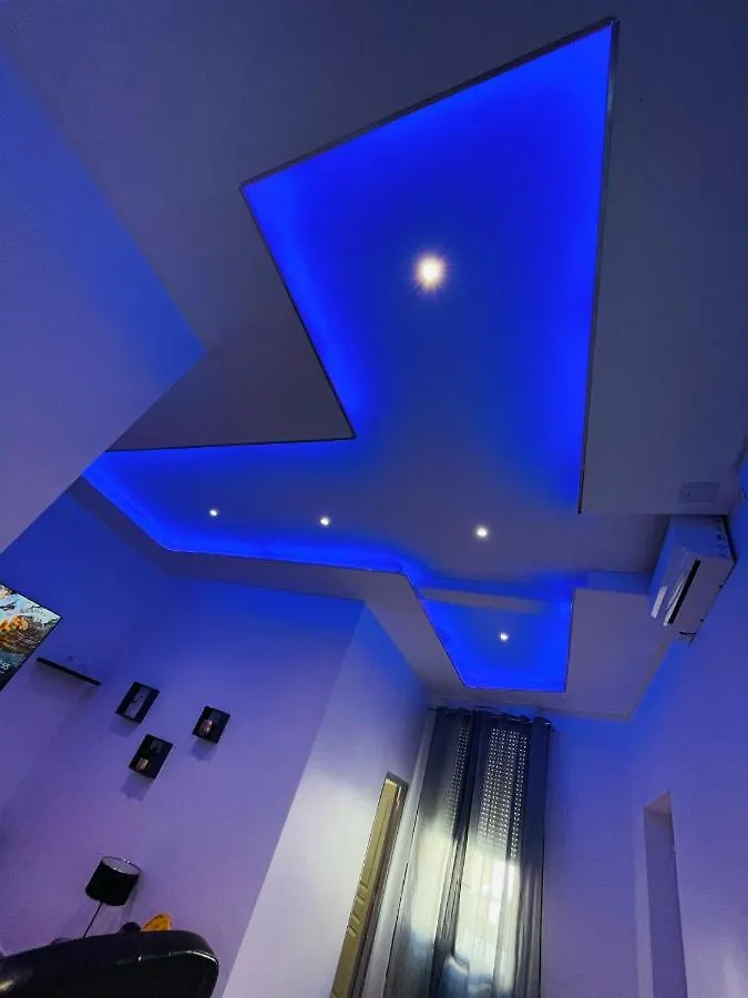 Jolie Maison Individuelle 50 M2 ,Design Et Climatisee, Tout Confort, Wifi, Terasse Privee , 5 Min Plage Et Autoroute, Stationnement Gratuit Marseille 0*,  France